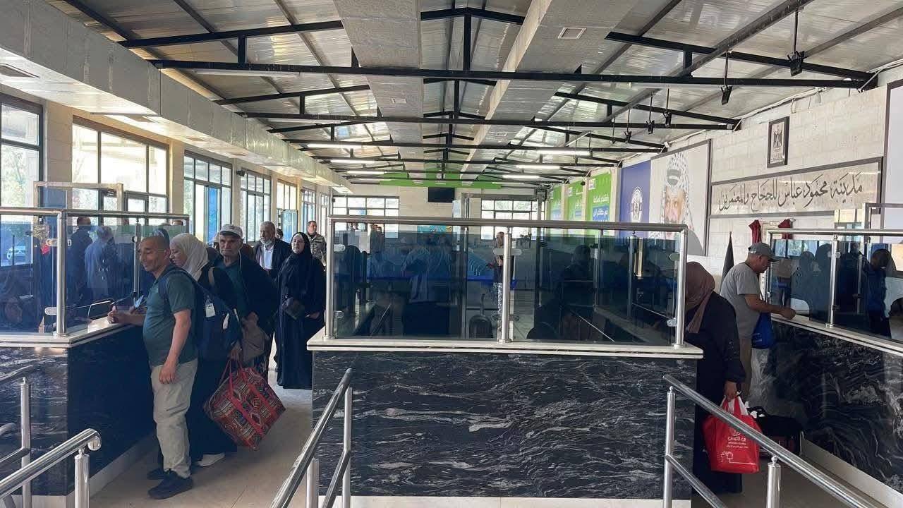 وكيل وزارة الأوقاف يعلن اكتمال عودة حجاج الضفة الغربية وتفويج الدفعة الإضافية إلى المدينة المنورة